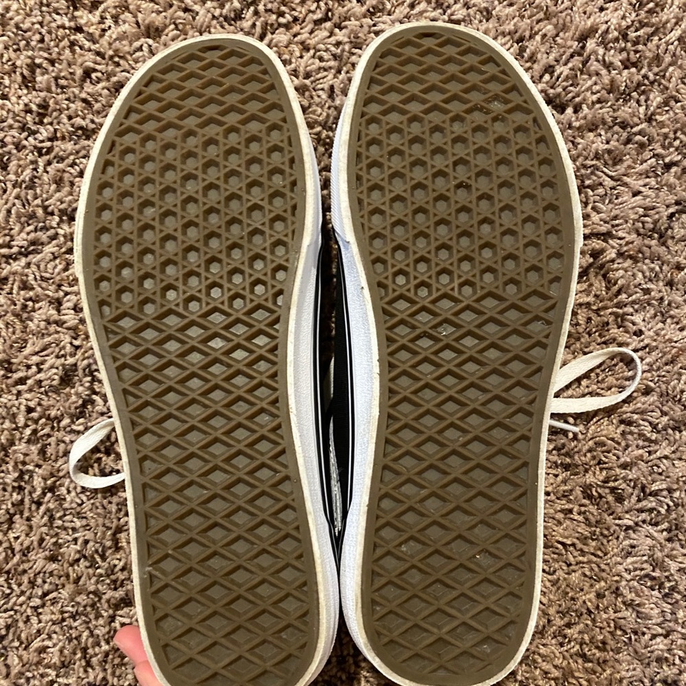 VANS - Picture 3 of 4